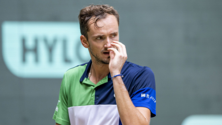 MEDVEDEV BRUSI FORMU PRED US OPEN Rus protiv Frica u četvrtfinalu Sinsinatija