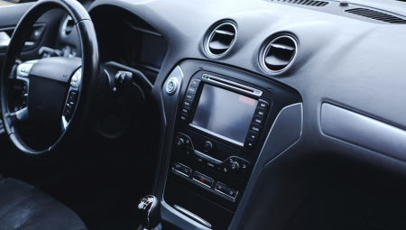 VAŽAN TRIK ZA VLASNIKE AUTOMOBILA Ostvarićete značajnu uštedu goriva ako pritisnete OVO dugme