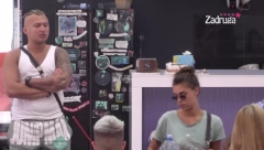 SUROVE REČI ZA DALILU Dragojevićka na stubu srama, Stefan Karić je ponizio pred svima i raskrinkao u programu uživo