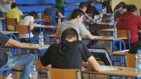 URADE OVO DECI, PA SE ČUDE ŠTO SU FRUSTRIRANI U ŠKOLI Učitelj Momčilo odbrusio roditeljima i mezimcima