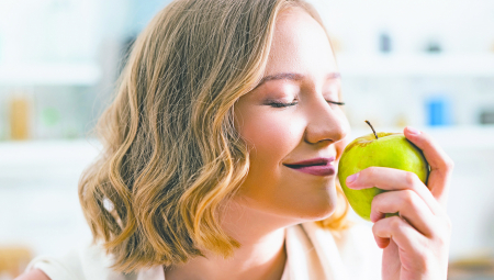 ISKORISTITE OSTATKE OD JABUKE NA NAJBOLJI MOGUĆI NAČIN Napravite pravi ekološi šampon koji će vam trajti mesec dana