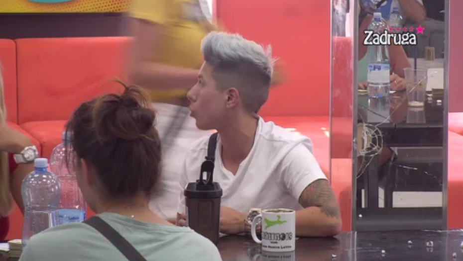 PALE TEŠKE REČI MC Aleks i Jovana Tomić Matora opet upale u sukob, nisu birale reči