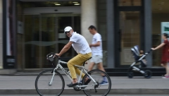 ZIMA, PA LETO! Posle hladnog jutra stiže otopljenje, evo kada možete da skinete jakne