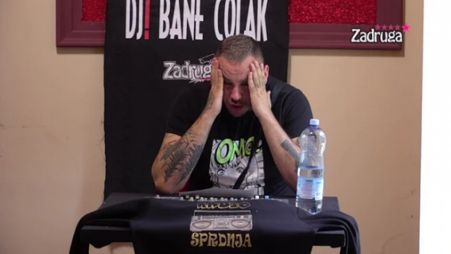 NIJE ZNAO ŠTA GA JE SNAŠLO Car zanemeo kada mu je stiglo pitanje o detetu sa bivšom devojkom, počeo da muca, pa uspeo da kaže samo ovo