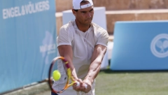 NADAL UZDRMAN PRED VIMBLDON Kanađanin servirao osvetu Rafi