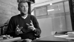 NEBOJŠA GLOGOVAC BI DANAS NAPUNIO 54 GODINE Slavnog glumca ubila je teška bolest, a ovo je njegova životna priča