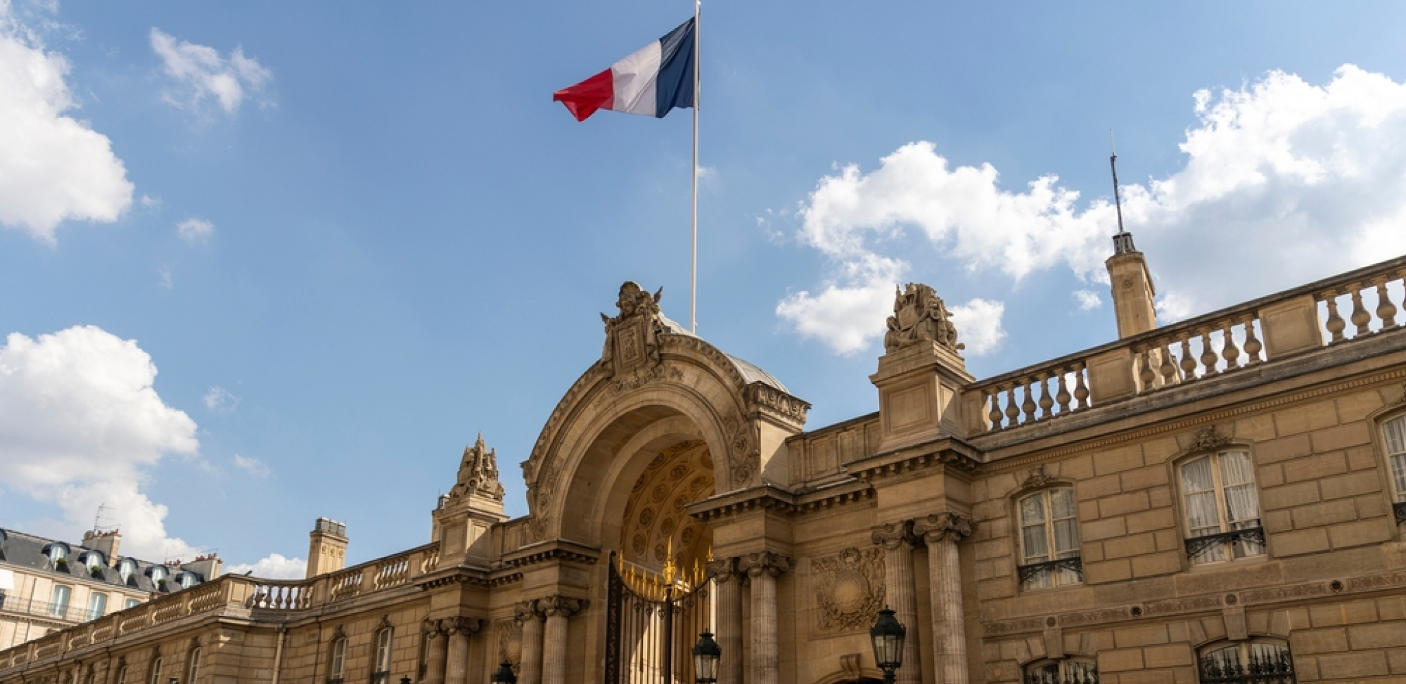 NEMA KOMENTAR Šef francuske diplomatije ućutao posle ovog pitanja novinara