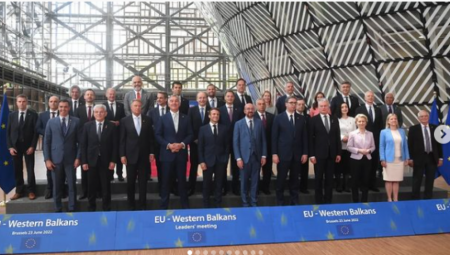 VERUJEM U EVROPSKU BUDUĆNOST SRBIJE Vučić poslao jasnu poruku iz Brisela