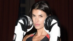 LEPOTA UDARACA Kik-boks dobio još jednu zvezdu - lepu Italijanku: Ring kao pista (FOTO/VIDEO)