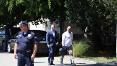 Nebojša Stefanović stigao na razgovor u Sektor unutrašnje kontrole zbog informacija koje su on i Dijana Hrkalović danima iznosili u javnost (FOTO)