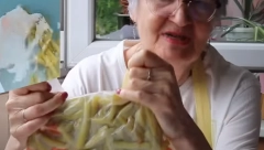 TRIKOVI KOJE SVAKA ISKUSNA DOMAĆICA TREBA DA ZNA Ovako se pravilno zamrzava voće, povrće i meso