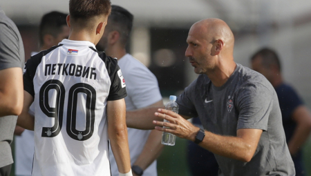 TO JE ZABRINJAVAJUĆE Stolica posle poraza na debiju govorio o problemima Partizana