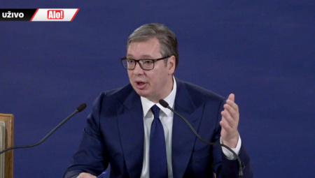 ČUJ, ON ĆE DA PRIZNA SRBIJU, DA NIJE SMEŠNO BILO BI TUŽNO Predsednik Vučić opleo po Kurtiju, raskrinkao licemerje lažne države