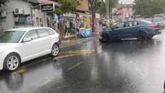 ŽESTOK SUDAR NA KONJARNIKU Učestvovalo i taksi vozilo