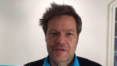 ŽRTVE KOJE ĆE LJUDI PODNETI NEĆE BITI MALE Habek nije želeo da spekuliše o tome da li će Putin u potpunosti prekinuti isporuke gasa pre zime