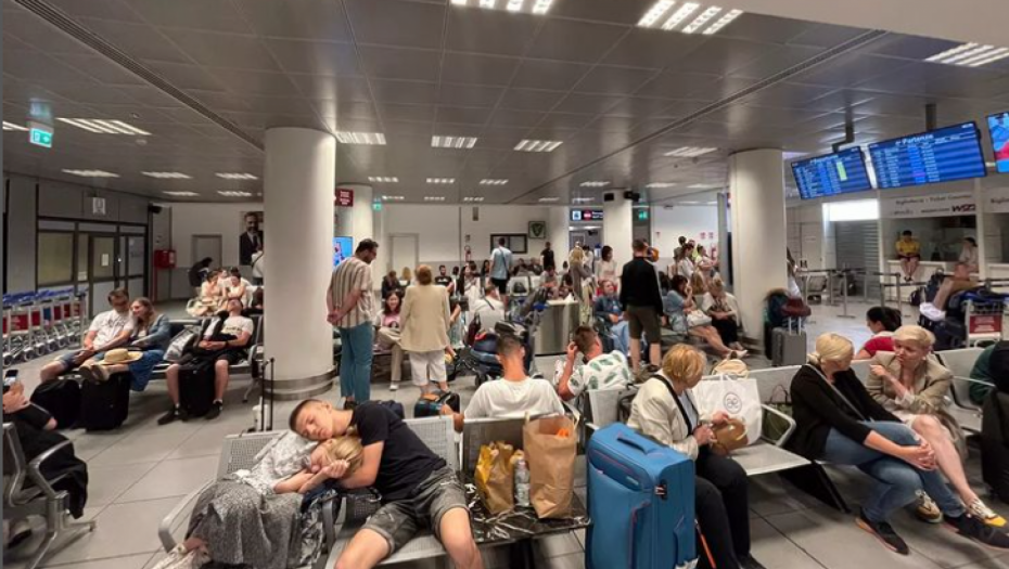 SITUACIJA JE ALARMANTNA Totalni raspad sistema na nemačkim aerodromima