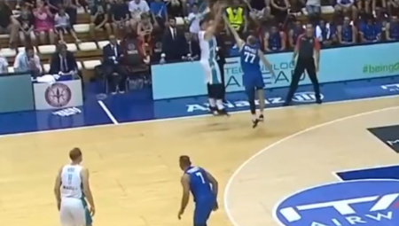 SPEKTAKL DONČIĆA U DRESU SLOVENIJE Luka u prijateljskom meču protiv Italije pravio šou, oduševio ovim potezom (VIDEO)