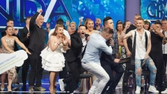 OVO SIGURNO NISTE ZNALI O POBEDNIKU ZVEZDA GRANDA Peva od svoje 11. godine, Viki mu je dala važno obećanje, a jedini na estradi ima ovakav nadimak