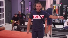 ZLO JE POVUKLA NA MAJKU Mensur doživeo pomračenje i izgovorio Milici užasne stvari u programu uživo, zadrugar udario na njenu porodicu