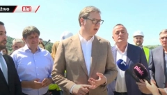 PREDSEDNIK SE OBRATIO DROBNJAKU Sve gde ti ne radiš je 100 odsto završeno! Kod tebe nema ni 200 radnika!