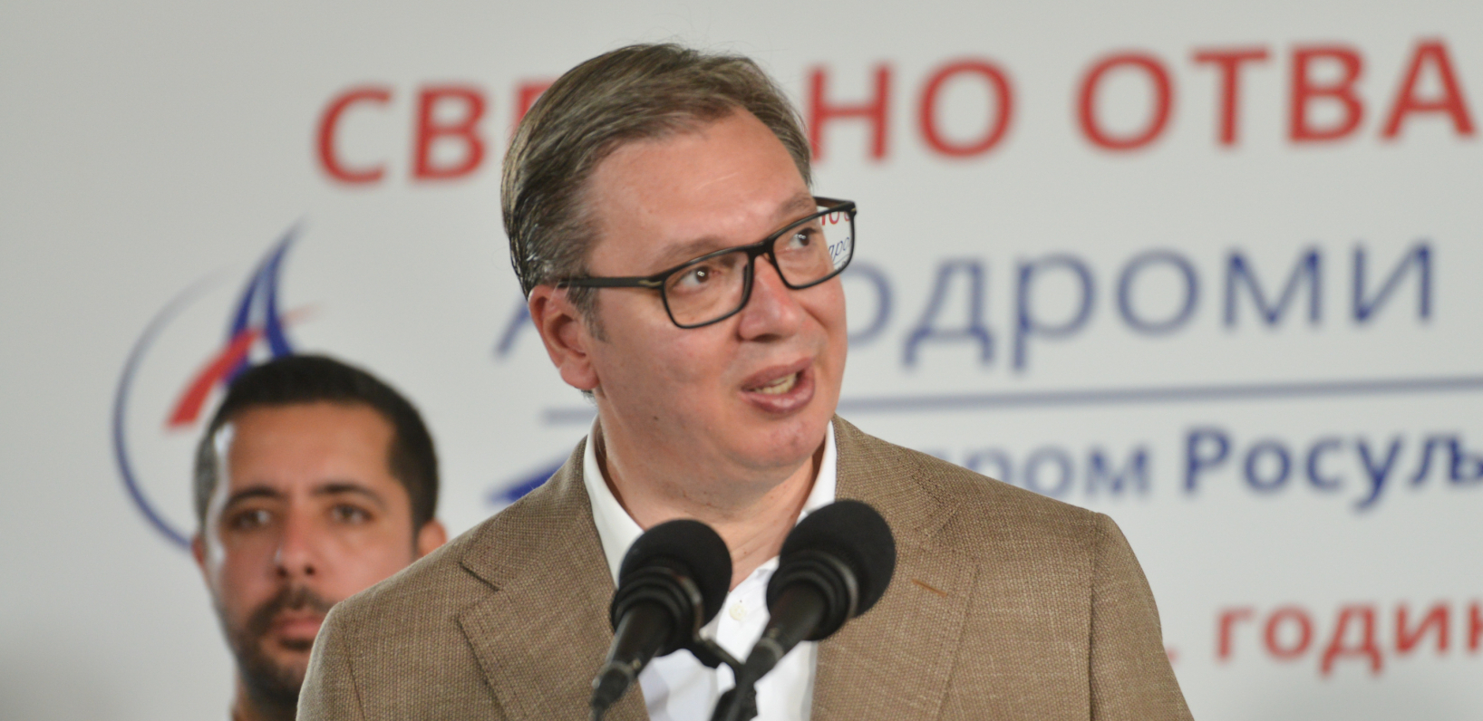 PREDSEDNIK VUČIĆ NA OTVARANJU AERODROMA ROSULJE "Naš put jeste evropski, ali se pre svega uzdam u naše snage" (FOTO/VIDEO)