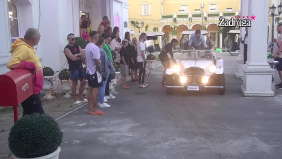 ŠOK I NEVERICA Ona je sinoć potpuno neočekivano zauvek napustila rijaliti, muk u Beloj kući