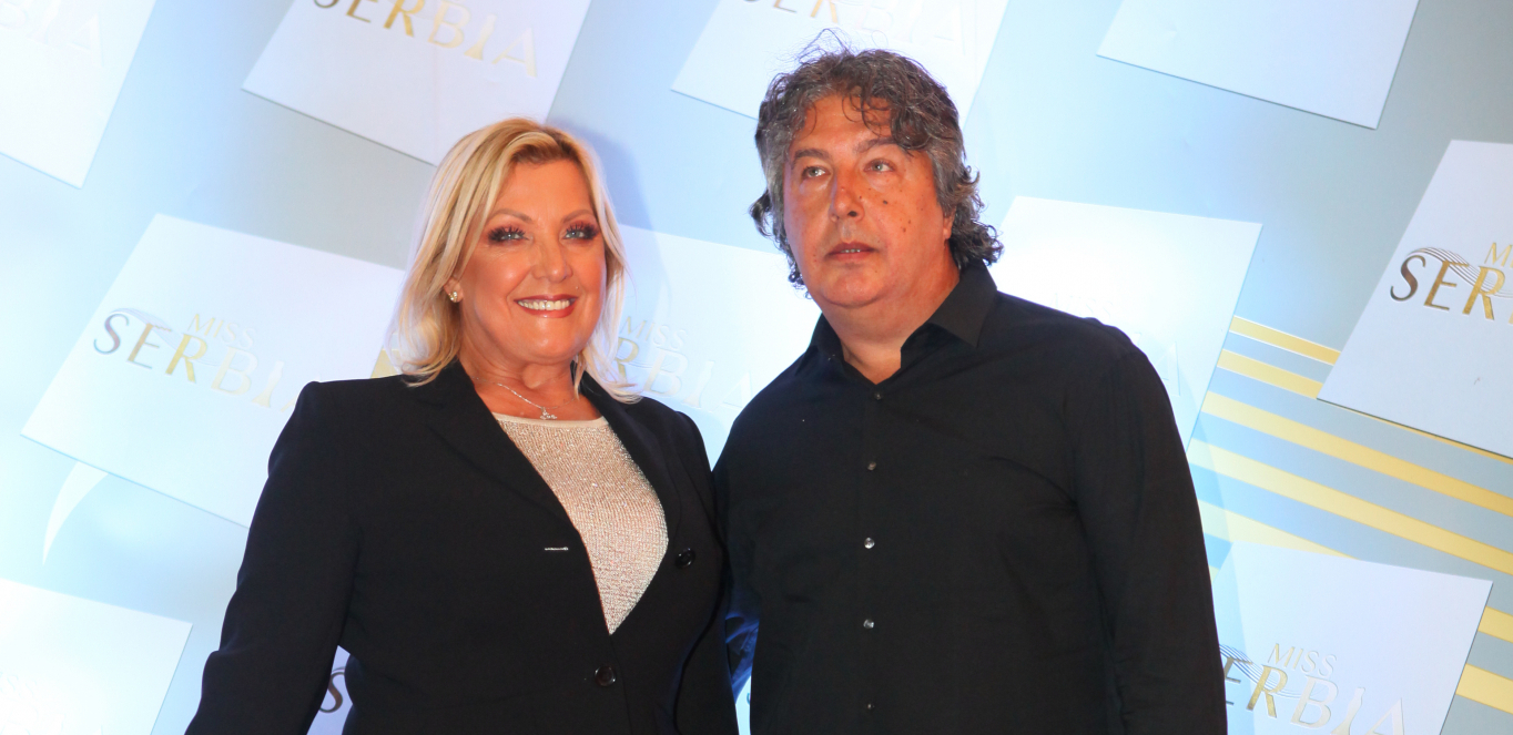 GOTOVO JE! SNEŽANA ĐURIŠIĆ PRELOMILA I DONELA ODLUKU Poruke u Vanjinom telefonu su raskrinakale sve, evo i kakvog su bile sadržaja!