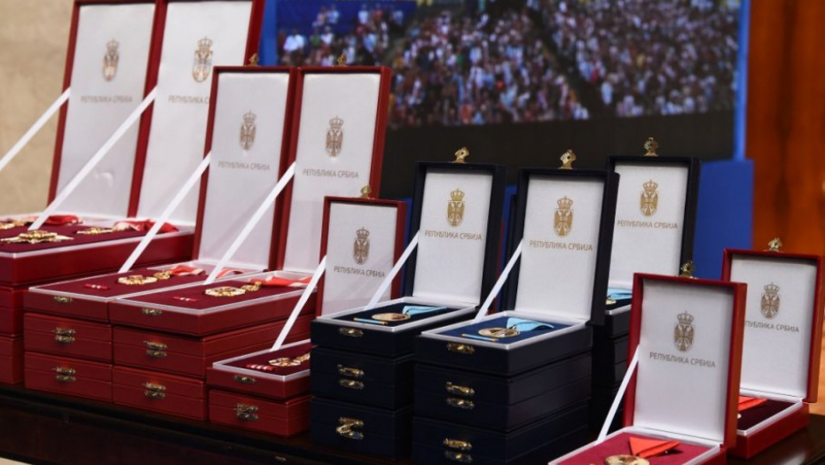 SVE JE SPREMNO ZA CEREMONIJU Predsednik Vučić uručuje vidovdanska odlikovanja (FOTO)