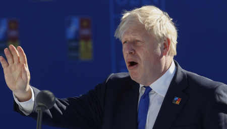 PUTIN GREŠI AKO SE NADA MANJOJ ALIJANSI Džonson žestoko odbrusio ruskom predsedniku, pa pomenuo plan NATO za istok