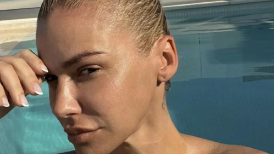 NEMOJ MAMA MOLIM TE Nataša Bekvalac spremna da napravi novu glupost, šokirala objavom, ćerka Hana morala odmah da reaguje (FOTO)