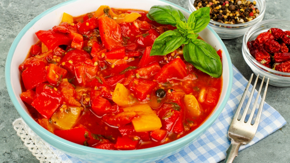NAJBOLJI RECEPT ZA OMILJENO SRPSKO JELO Domaći sataraš,  lagani, a opet jako fini ručak