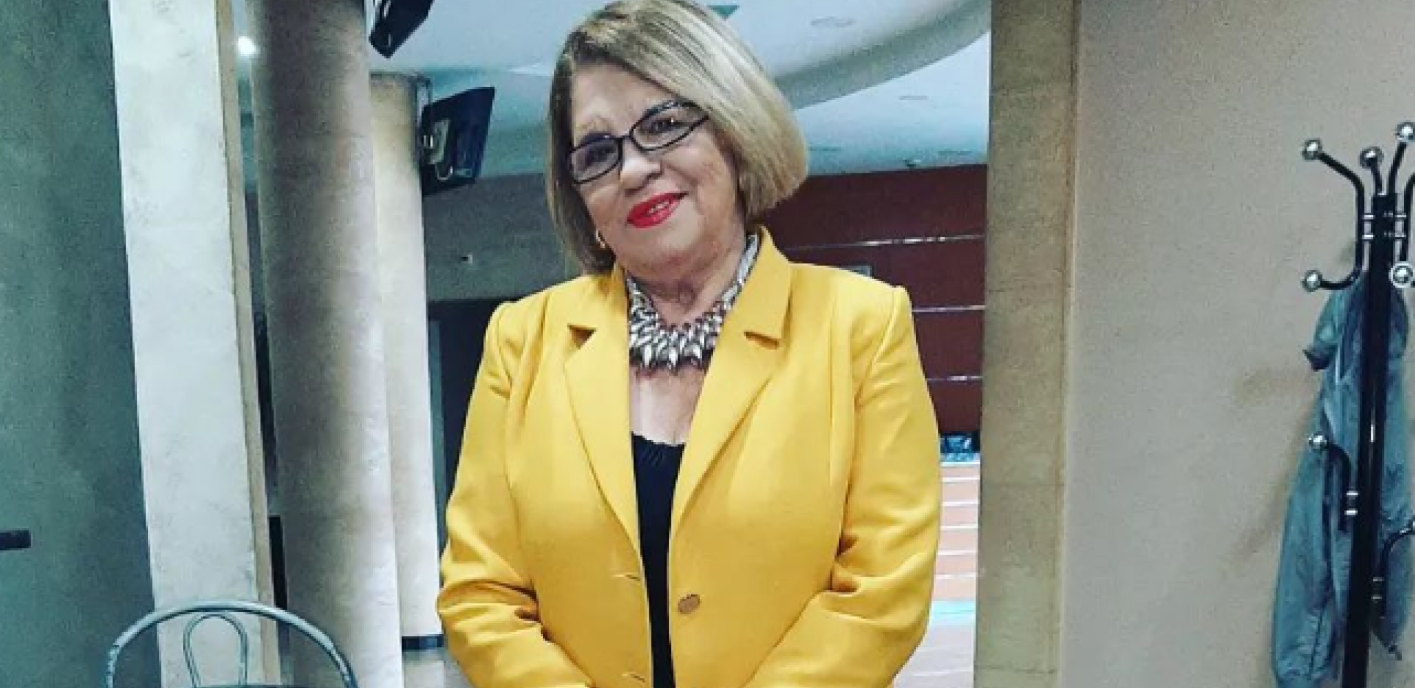 SVE ME PODSEĆA NA SINANA SAKIĆA Šemsa Suljaković sinoć je bila gost na koncertu Zorice Brunclik, pa otkrila zašto se ne pojavljuje u javnosti (VIDEO)