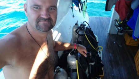 EVO ŠTA JE PRIVUKLO MORSKOG PSA U HURGADI Ronilac Radenko otkrio jezive detalje - voda se CRVENELA od krvi (VIDEO)