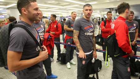 BRUTALNA TUČA SRPSKIH FUDBALERA Sukobili se Tošić i Prijović, sevale pesnice i psovke