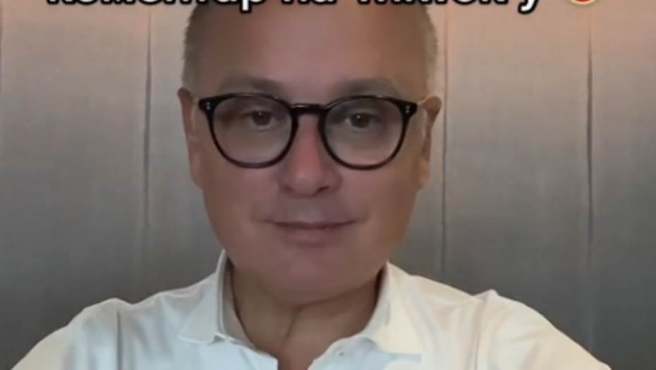 URNEBESNO, VESIĆ ODUŠEVIO TIKTOKERE Cela Srbija priča o njegovoj imitaciji Dalile Dragojević! (VIDEO)