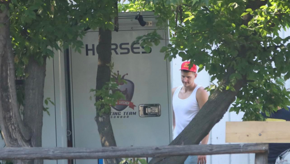 POTPUNO JE LAGAN I OPUŠTEN Jokić na Hipodromu, svi gledaju u njega, a MVP ne trepće (FOTO/VIDEO)