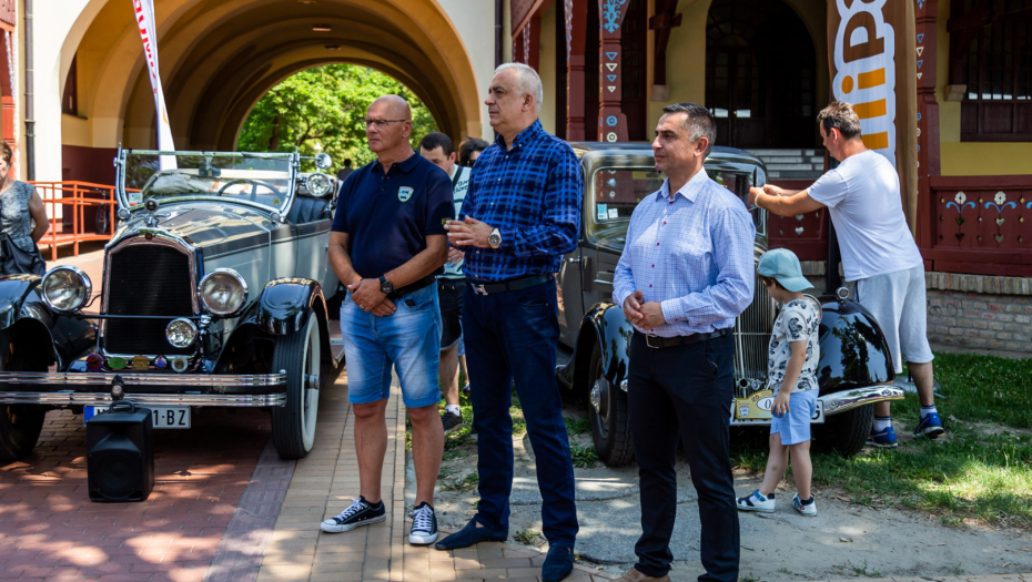 GRADONAČELNIK BAKIĆ: Međunarodni susret oldtajmera deo je turističke ponude Subotice