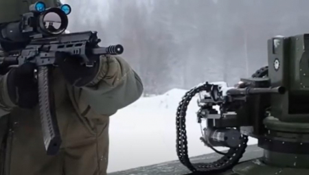 TERMINATOR OD 3 TONE - IDE, TRAŽI I UNIŠTAVA Ruski robot "Marker" neprekidno patrolira 60 sati bez dopune goriva (FOTO/VIDEO)