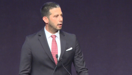 SVAKA TI ČAST, MAJSTORE Ministar Udovičić čestitao Petru Milenkoviću na evropskom zlatu - Ponovo si nas doveo na tron! (FOTO)