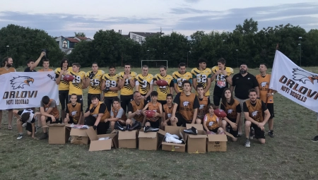 SJAJAN GEST Jedan od najvećih NFL klubova donirao opremu Orlovima sa Novog Beograda
