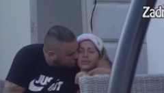 LAVINA EMOCIJA! Car prišao uplakanoj Dalili, pa je obasipao poljupcima (FOTO)