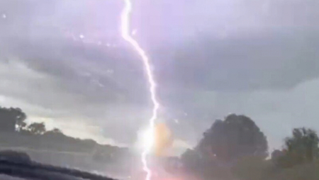 TRAGEDIJA U INDIJI  Samo ove nedelje grom ubio 49 ljudi u jednoj indijskoj državi