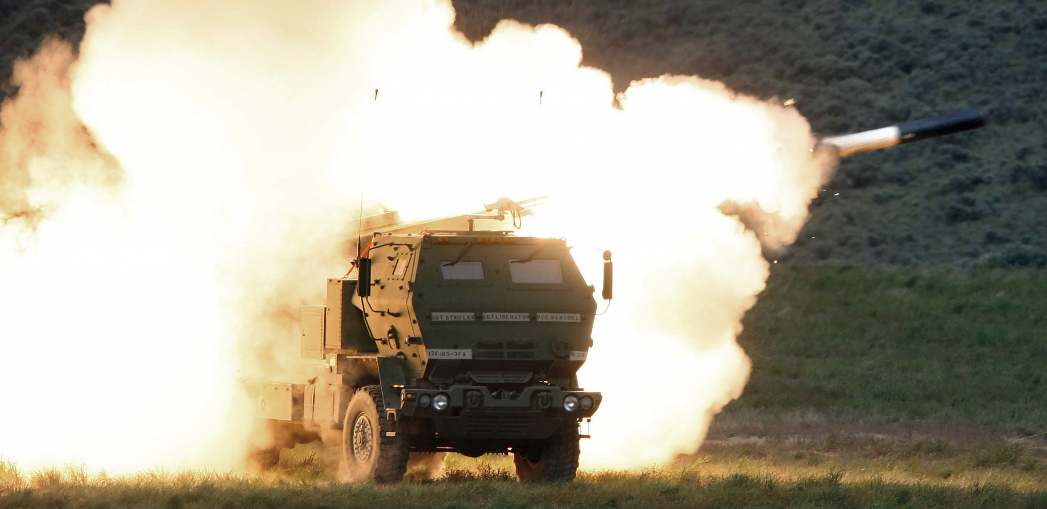 RUSI NA OPREZU Kijev dobija razorno oružje! Amerika usvaja novi paket vojne pomoći Ukrajini (VIDEO)