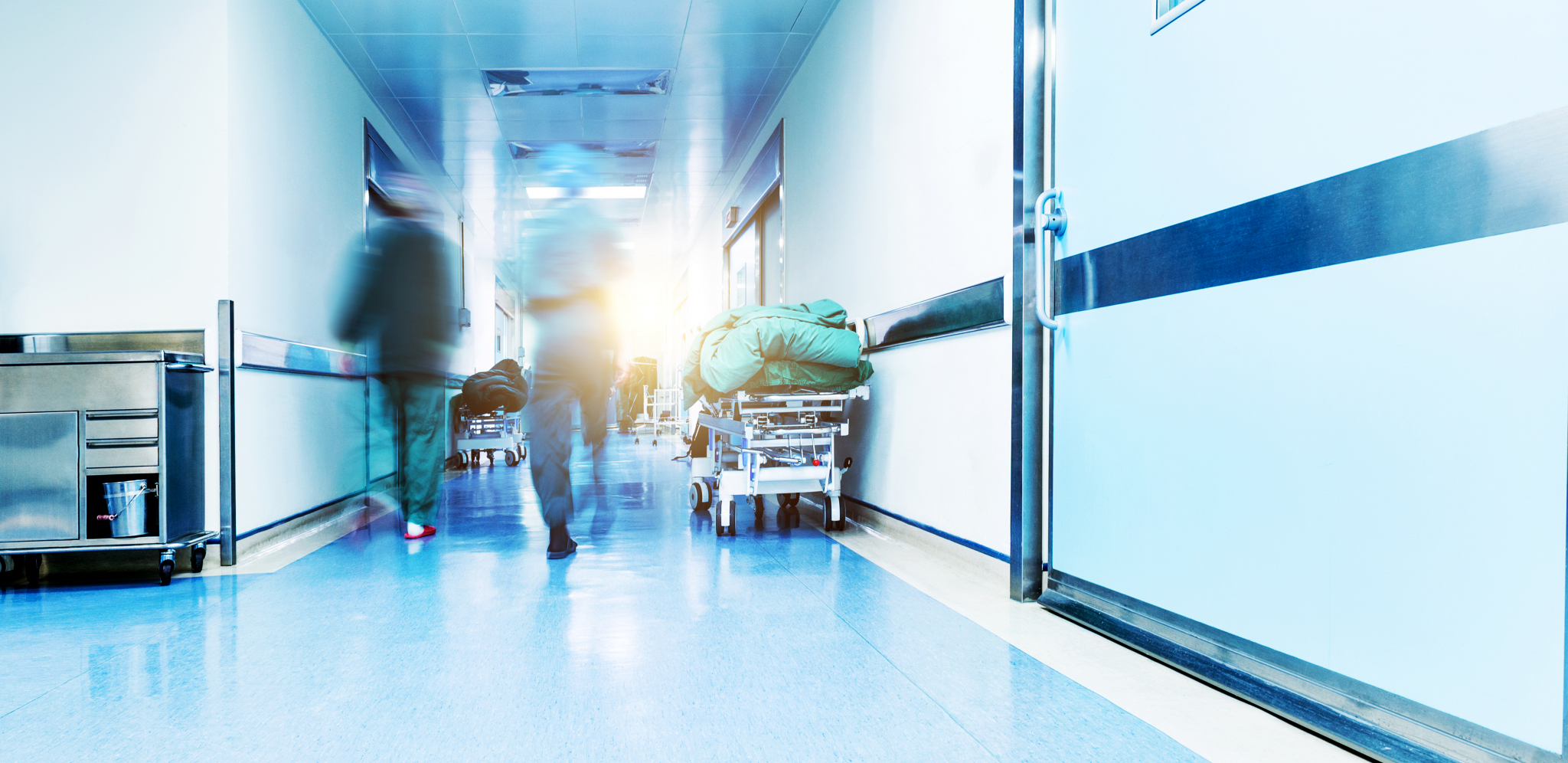 ŽENA UMRLA POSLE OPERACIJE SMANJENJA GRUDI! Došla iz Nemačke, radila intervenciju u privatnoj klinici