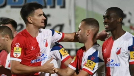 Fudbaler Vojvodine igrač meseca