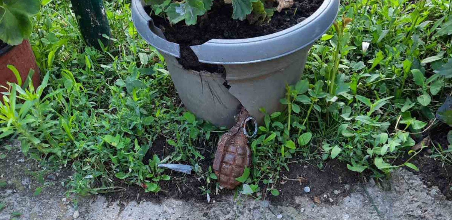 NASTAVLJA SE ŠIPTARSKI TEROR NAD SRBIMA Bačena bomba na kuću porodice Jovanović (FOTO)