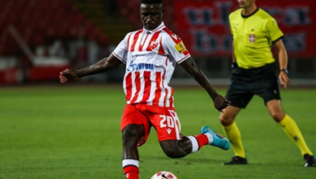 NOSIO NAS HUK SA TRIBINA Zvezdin novajlija već ušao u srca "delija"