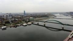 SPLAV I DALJE TONE Gosti od jutros ponovo na Savi, pokušavaju da izvuku svoje stvari!