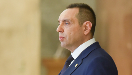 VULIN: Nema crvene mačke, ni obraza u ustaše!