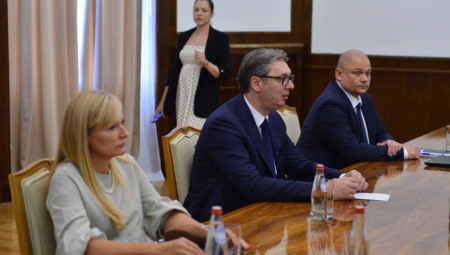 TEMA JE NOVI MANDATAR Vučić danas nastavlja konsultacije sa izbornim listama